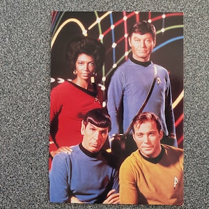 Vintage 1992 Hallmark Star Trek TOS bemanningsfoto - Hello/Miss You/gewoon omdat/verjaardagskaart - Kirk, Spock, Uhura, McCoy - NOS