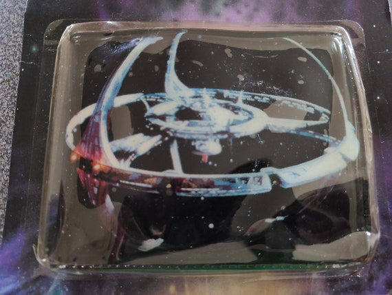 Vintage 1994 Star Trek Deep Space Bi-Fold Waller … - image 4