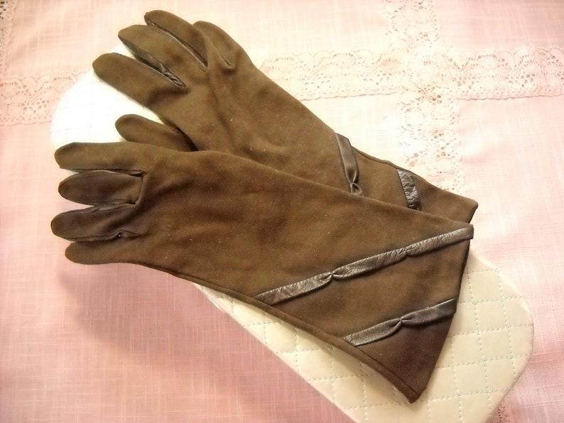 Brown Driving Gloves