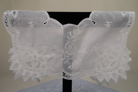 Vintage White Embroidered Battenburg Lace Collar - image 10