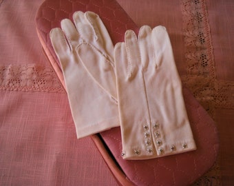 Vintage White Beaded Gloves