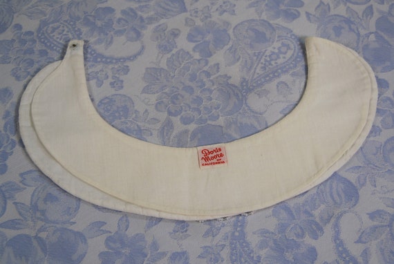 Vintage White Beaded Detachable Peter Pan Collar - image 4