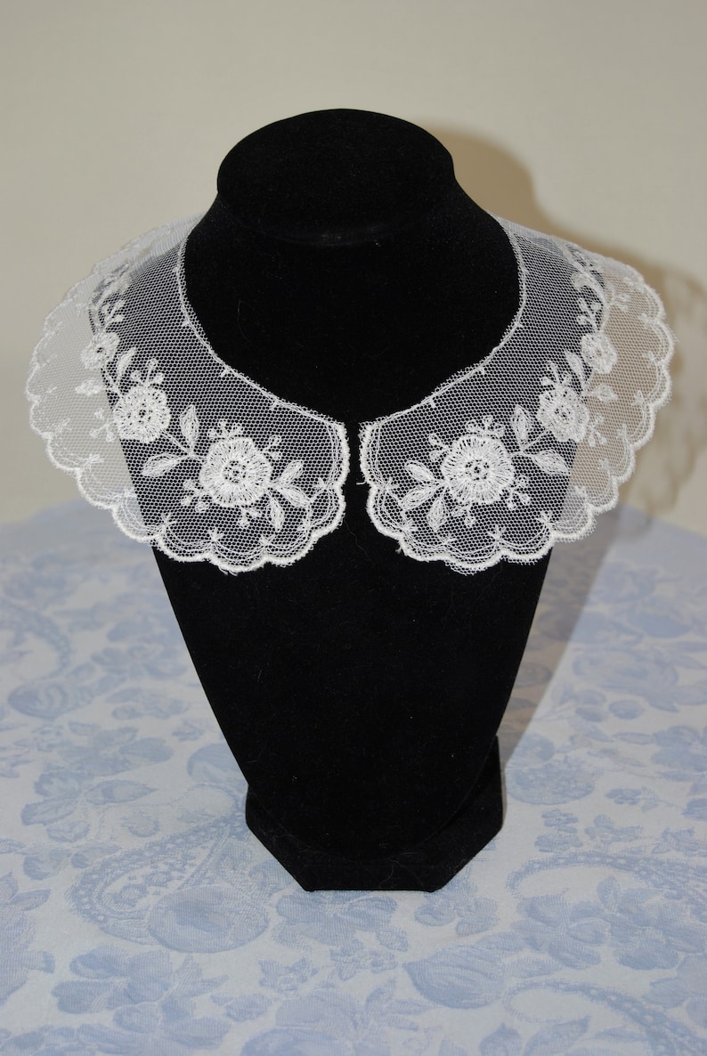 Vintage White Net Lace Two-Piece Detachable Collar