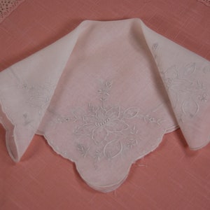 Vintage White Embroidered Wedding Handkerchief, Madeira Portugal 1131