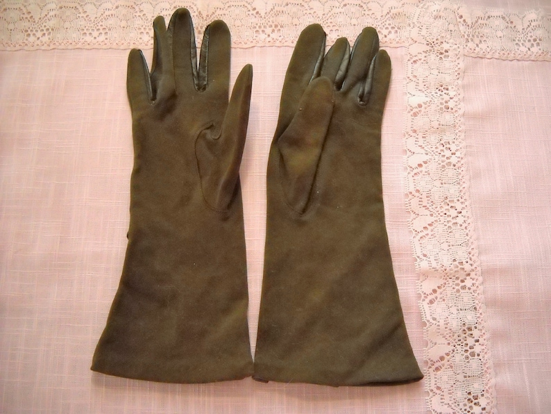 Brown Driving Gloves