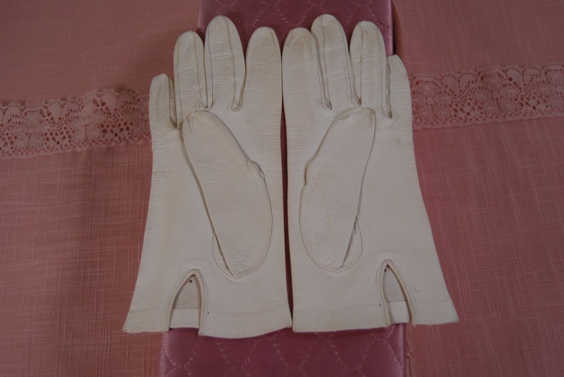 Vintage White Kidskin Leather Gloves, Set of 2 Pair image 2