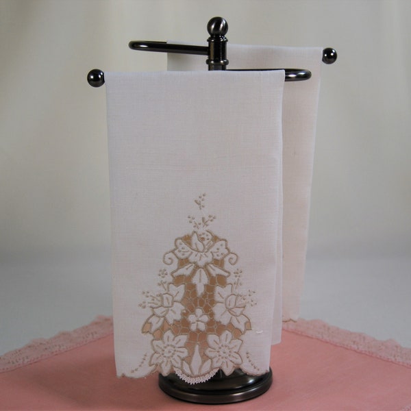 Vintage Ecru Broded Linen Guest Towels, Set de Deux