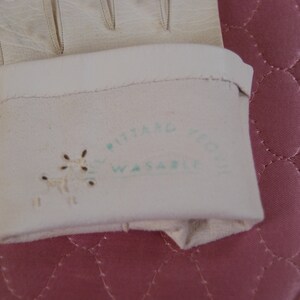 Vintage White Kidskin Leather Gloves, Set of 2 Pair image 9