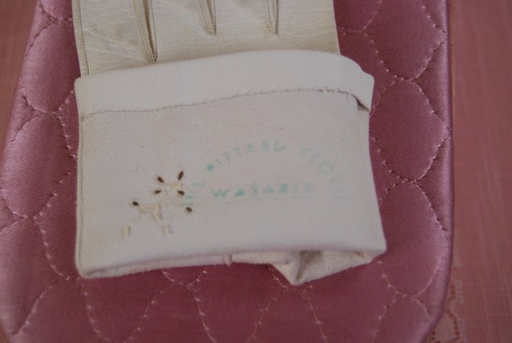 Vintage White Kidskin Leather Gloves, Set of 2 Pa… - image 9