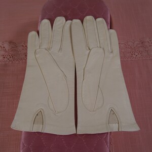 Vintage White Kidskin Leather Gloves, Set of 2 Pair image 6