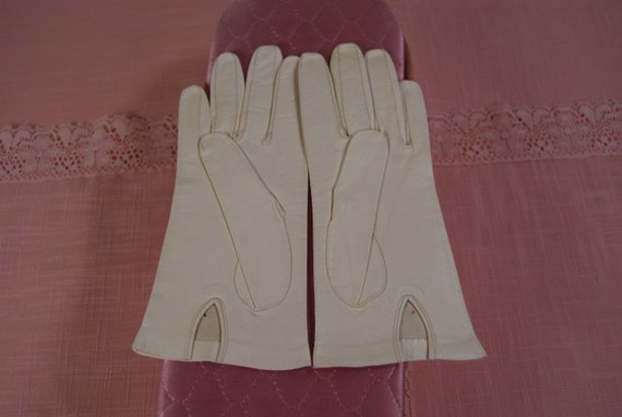 Vintage White Kidskin Leather Gloves, Set of 2 Pa… - image 6