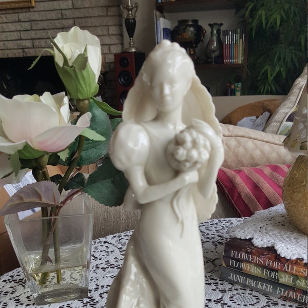 Lenox Wedding Promises Collection Bride Figurine in All Ivory with Beautiful Bride Holding Her Wedding Flower Bouquet perfect as a Giftware