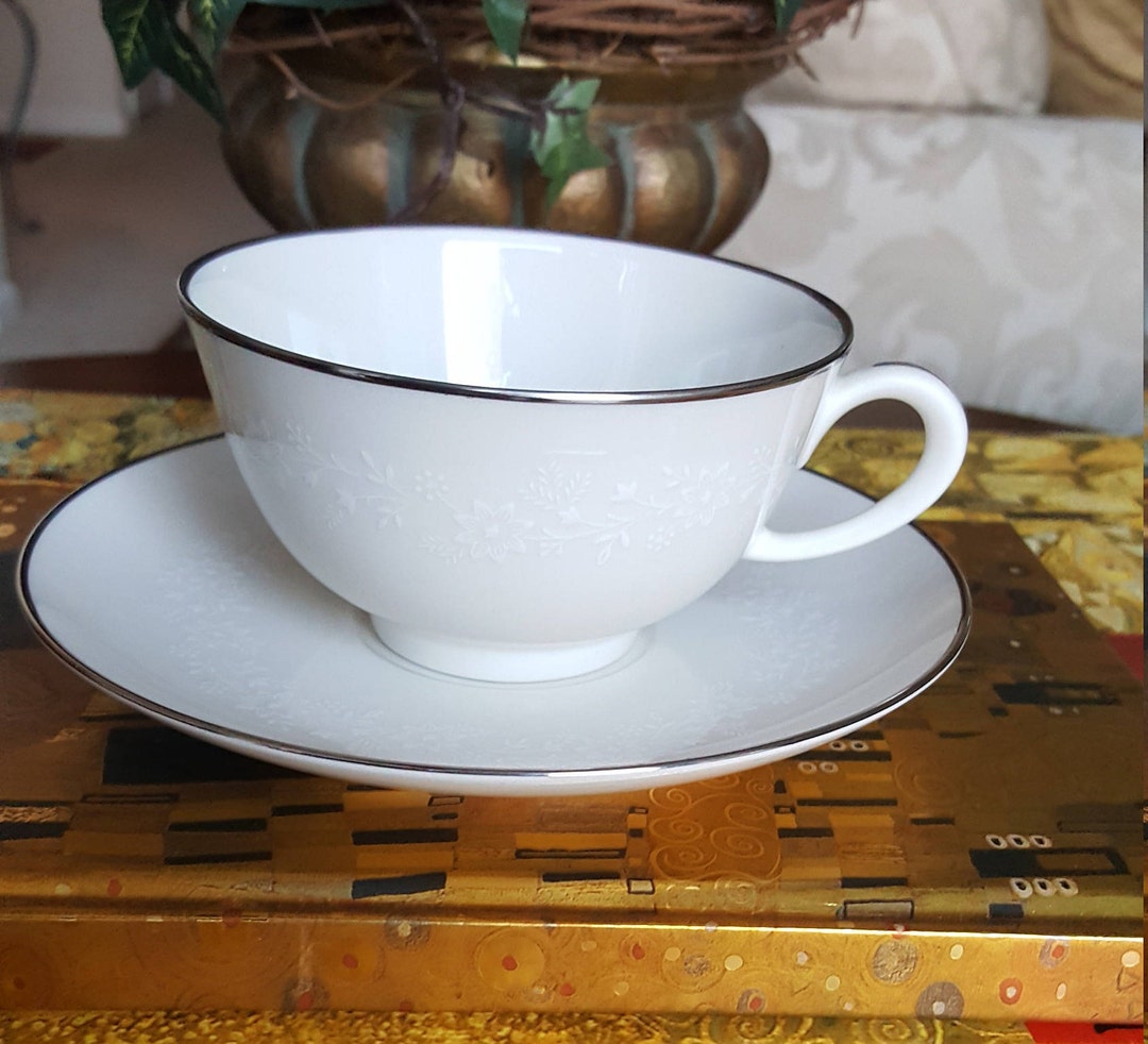 Set for 12 Noritake Montblanc Teacup and Saucer 24 Piece China Set White Flower Band on Ivory