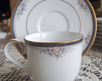 Set for 8 Noritake Ontario Cup and Saucer China Set Elegant Gold