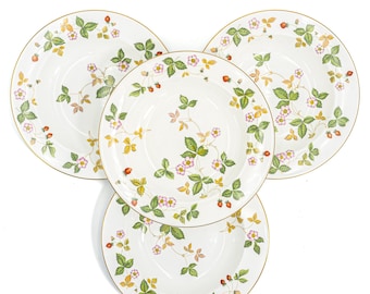 Wedgwood Wild Strawberry Large Rim Soup Bowls(Set of 4) | Vintage English Bone China (9 1/8", Discontinued)