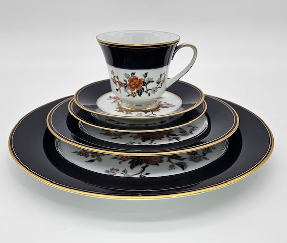 Noritake Carmine, Set of 2, Five-piece Place Setting, Cobalt Blue