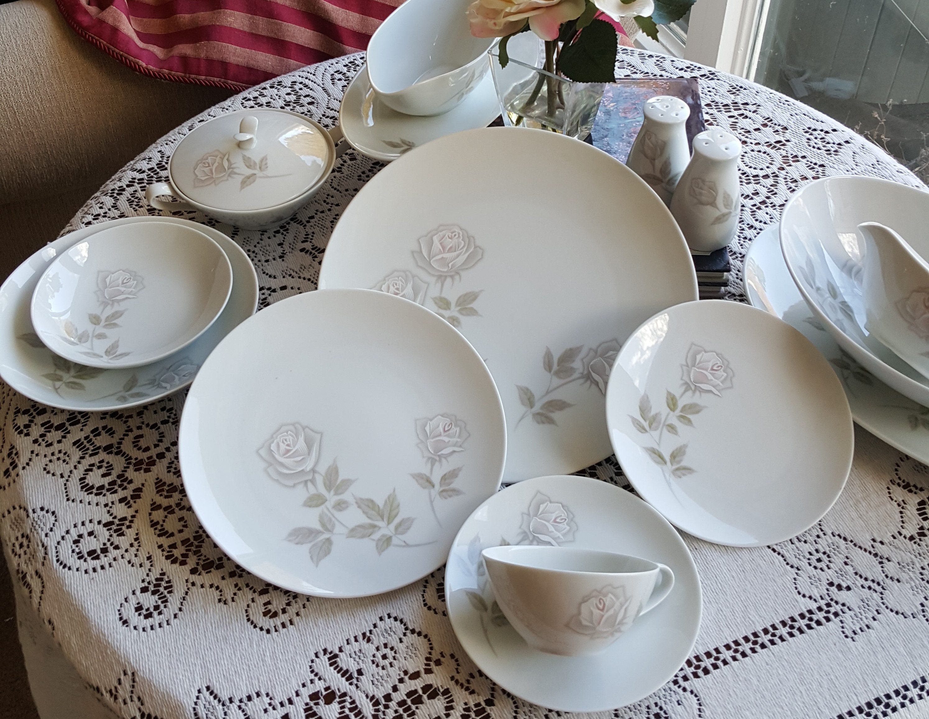 Service for 10 Noritake Edenrose 78 Piece With Hostess Service for 10 Noritake Edenrose 78 Piece With Hostess