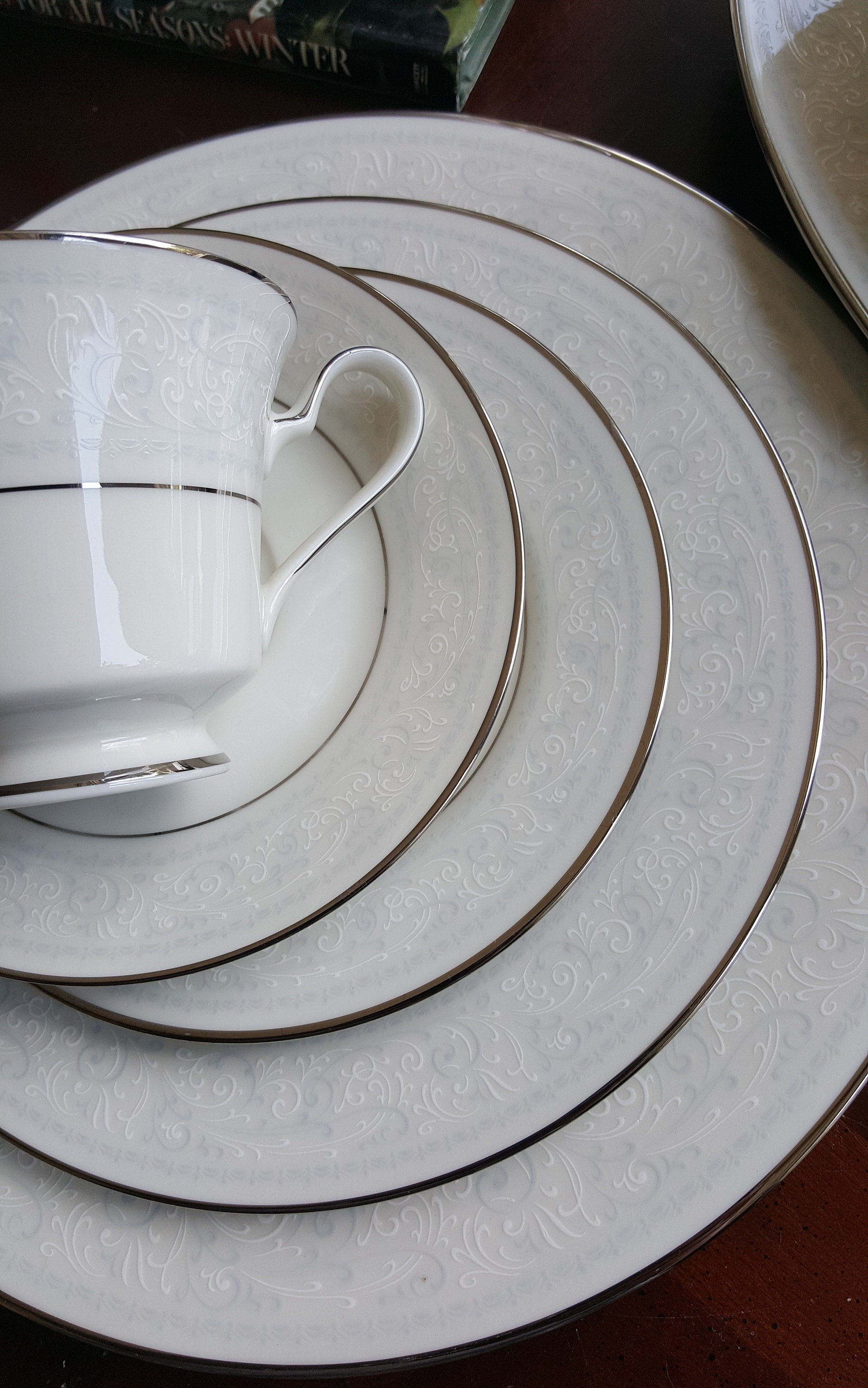 China Set for 8 Noritake Trudy 7087 Complete Dinnerware Set Etsy