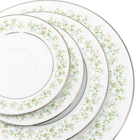 Noritake 花柄 ホワイト皿(8 pcs) China Set for 8 Noritake Savannah Complete Dinnerware Set 45