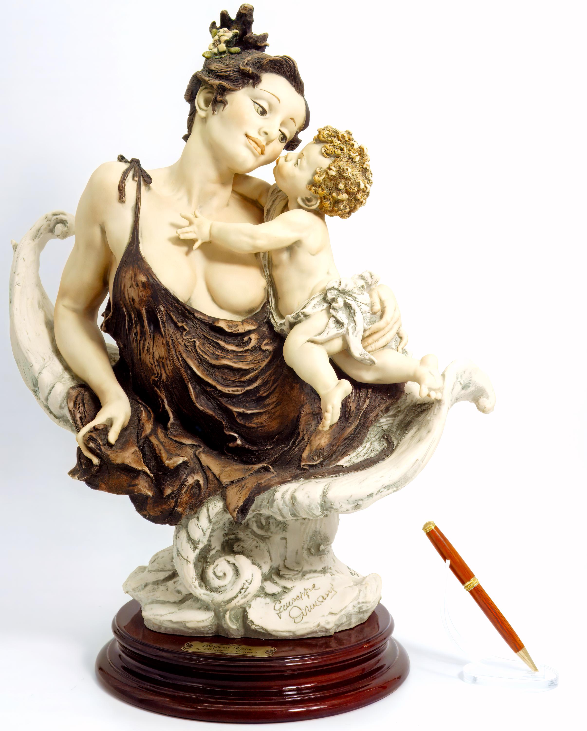 フィギュア　彫刻家　ジュゼッペ・アルマー　Giuseppe Armani Large Giuseppe Armani Porcelain Statue Armani Perfect Love Art