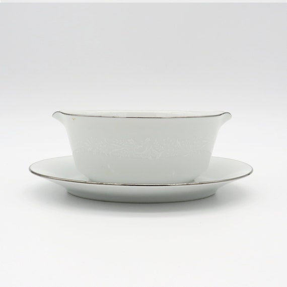 4 Piece Hostess Set Noritake Reina (#6450Q) | Dinnerware Set White
