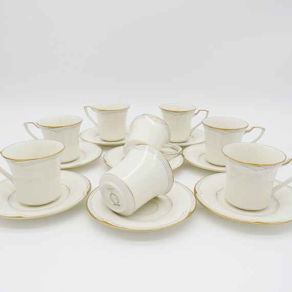 Noritake Golden Cove 40-piece Dinnerware Set: White & Gray