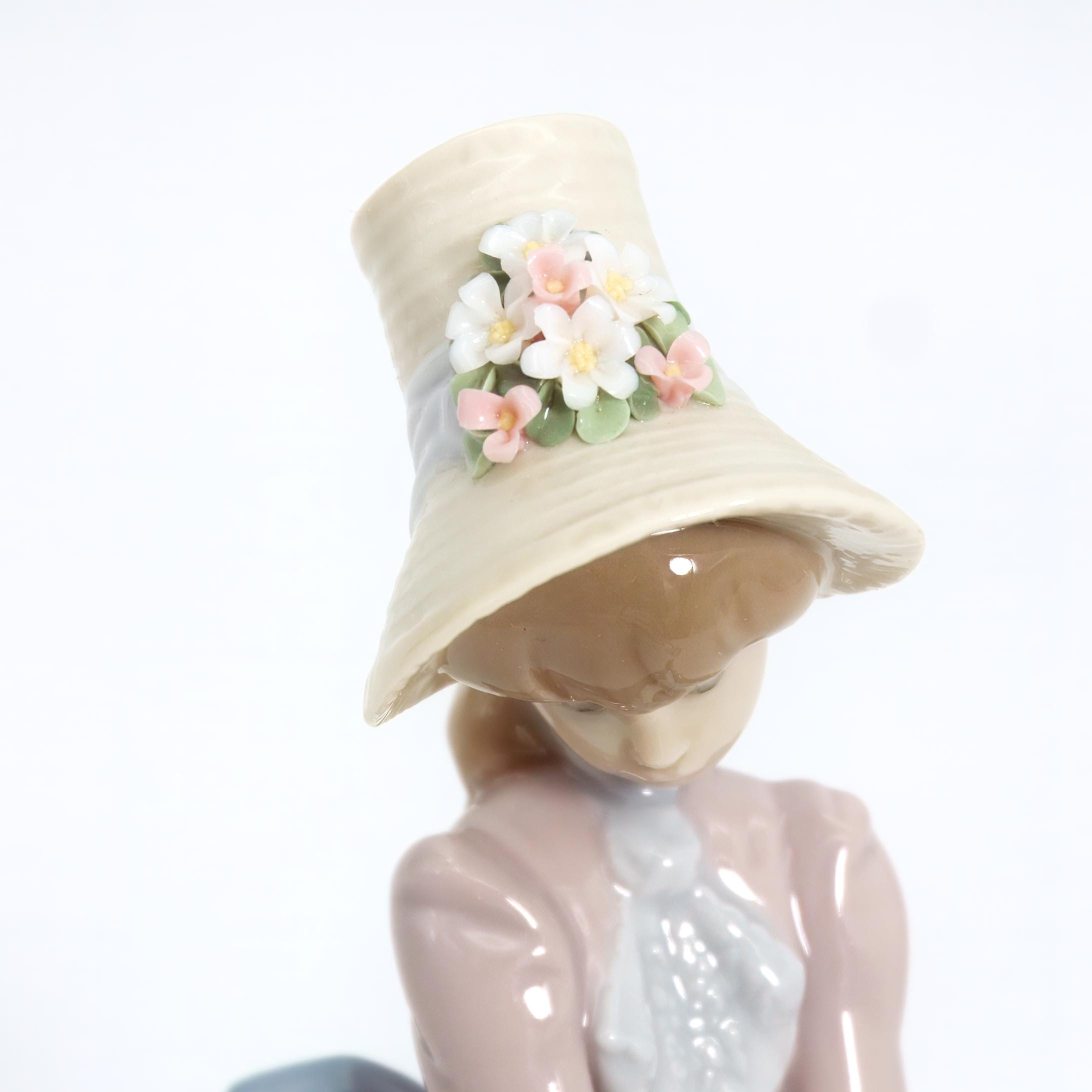 Lladro Garden Song 7618 | Vintage Victorian Porcelain Figurine