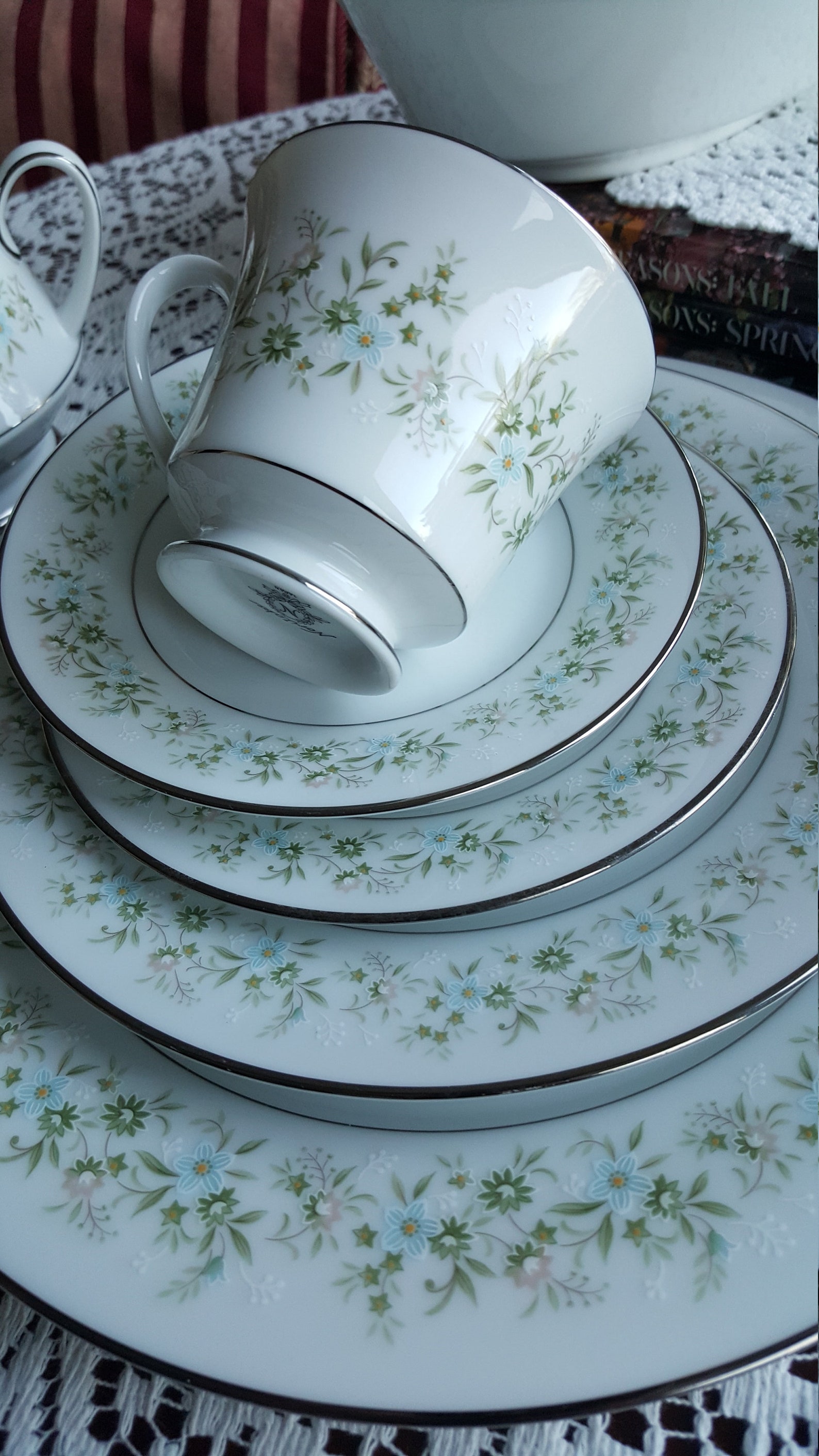 Complete Dinnerware Set China Set for 8 Noritake Savannah Complete Dinnerware Set 45 Pieces ...
