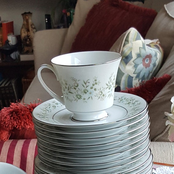 Set for 4 Noritake Savannah | 5 Piece Place Setting Dinnerware Set