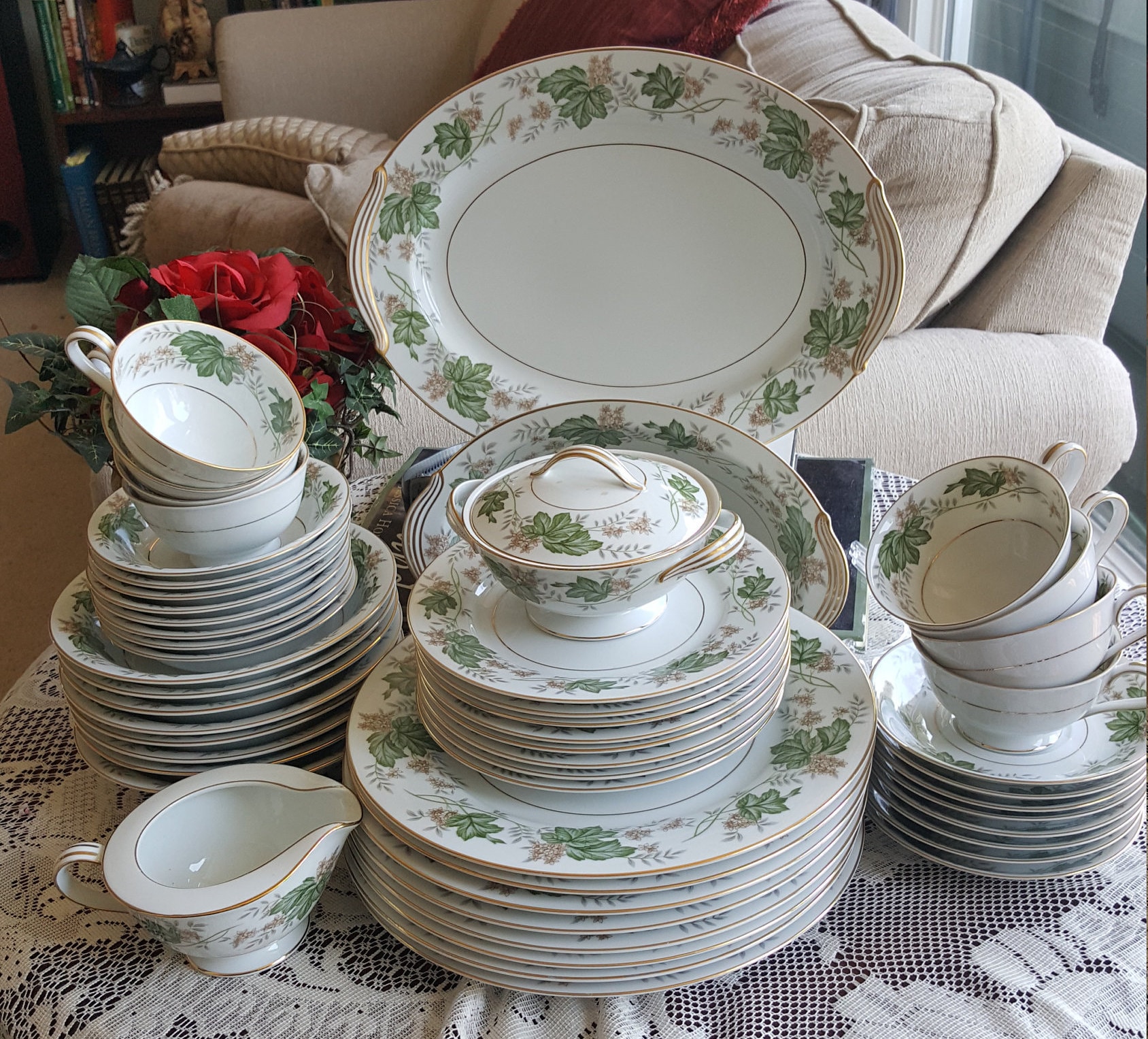 Service for 8 Noritake Daphne 53 Piece Complete Dinnerware Set | Etsy