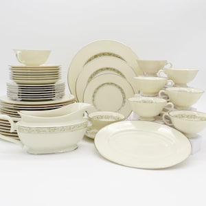 China Set for 8 LENOX Springdale Platinum Trim 5 Piece Place Setting, Yellow Flowers, Green Leaves | Wedding Present 42 Piece Dinnerware