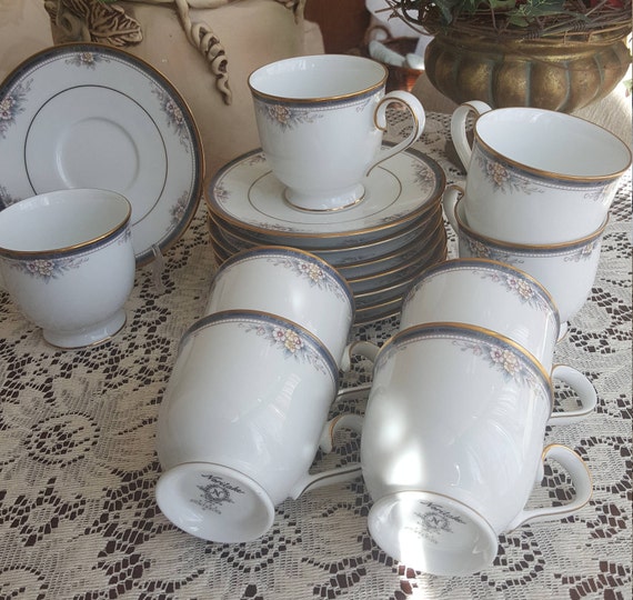 Set for 8 Noritake Ontario Cup and Saucer China Set Elegant Gold