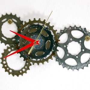 Geared Wall Clock
