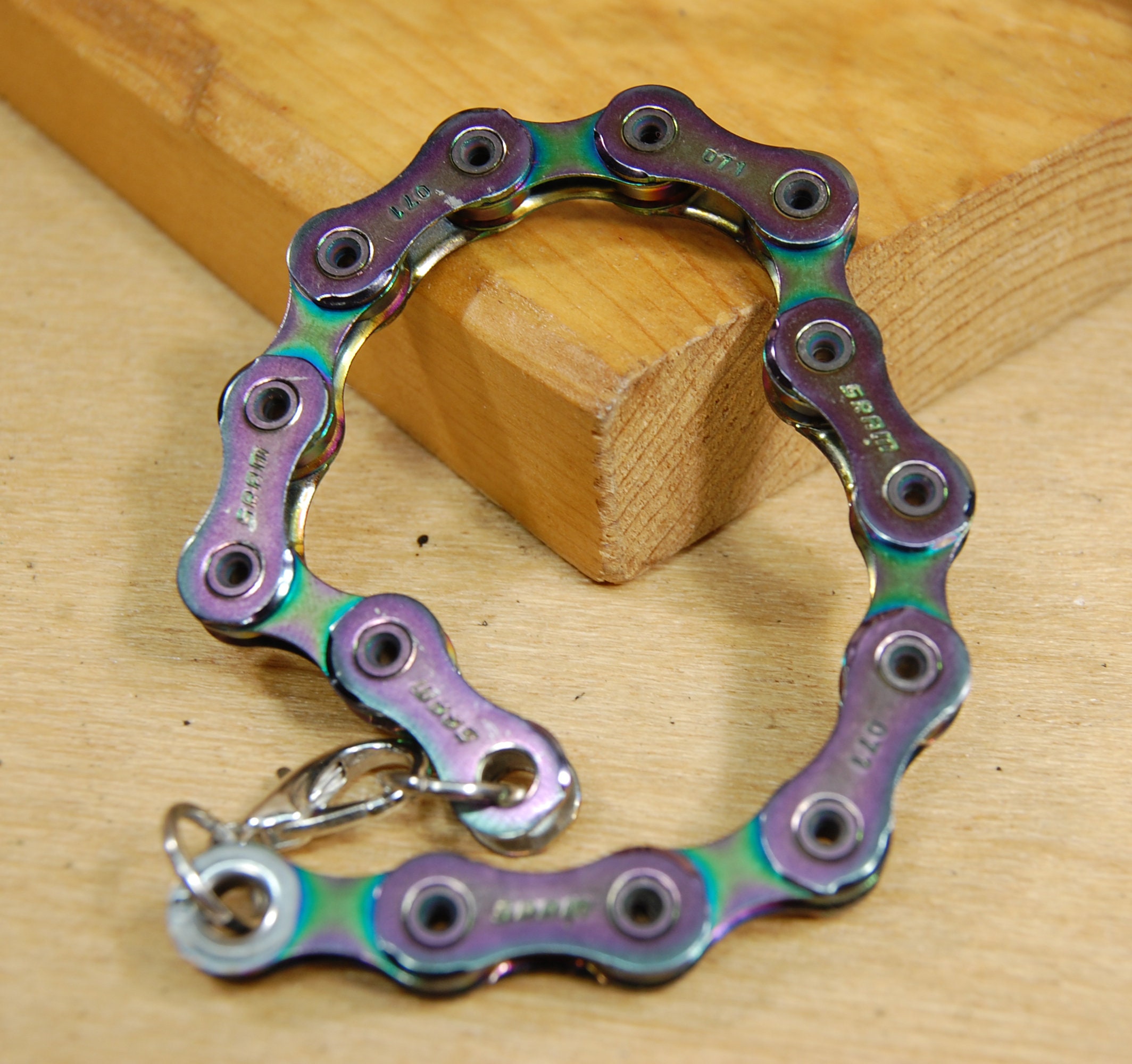 Oil slick bike chain hot sale