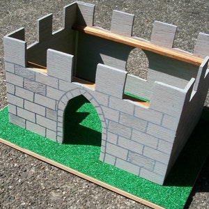 Dollhouse Kid&#39;s Castle Playhouse
