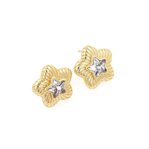 18K Gold Filled Polaris Oorbellen, Pentagram Stud Oorbellen, Micropavé CZ Cartilage Hoop Oorbellen, Star Charm, Star Sieraden, 15.5x16x4mm
