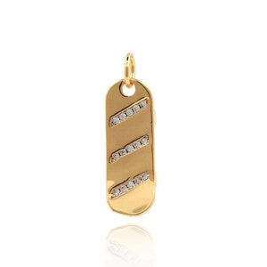 Pendentif de planche à roulettes rempli d&#39;or 18 carats, pendentif de sport Micropavé CZ, breloque de planche à roulettes, approvisionnement de fabrication de bijoux bricolage, 22,9 * 6,8 * 5,6 mm