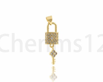 Colgante de candado, dije de llave, collar de candado chapado en oro de 18 quilates, colgante de llave con micropavé de circonitas cúbicas, dije de candado, suministros para joyería DIY, 9x32,5x2,8 mm