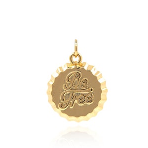 Bottle Cap Charms,Beer cap pendant,Bottle Cap Necklaces,18K Gold Filled Bottle Cap Pendant,Alphabet pendant，DIY Jewelry Supplies，22x17x3.5mm