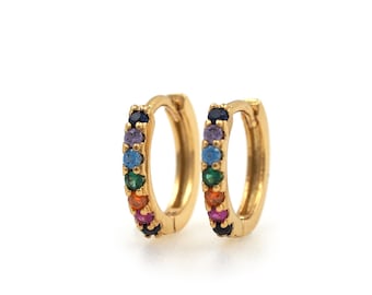 Boucles d'oreilles minimalistes remplies d'or 18K, Boucles d'oreilles percées, Boucles d'oreilles rondes, Charme de boucle d'oreille, Boucles d'oreilles en diamant de couleur Micropavé CZ, 12.5x14x2mm