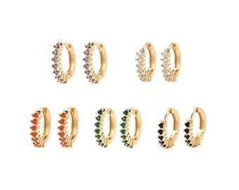 Boucles d'oreilles minimalistes en or 18 carats, Boucles d'oreilles percées, Boucles d'oreilles rondes, Charm de boucle d'oreille, Boucles d'oreilles diamants colorés CZ micropavé, 14,2 x 14,4 x 3 mm