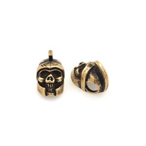 18K Gold Krieger Schädel Spacer Bead,Antike Schädel Schmuck Perle,Skull Helm Spacer Bead,Skull Charm,DIY Schmuck Zubehör,19.5*11.7*13.5mm
