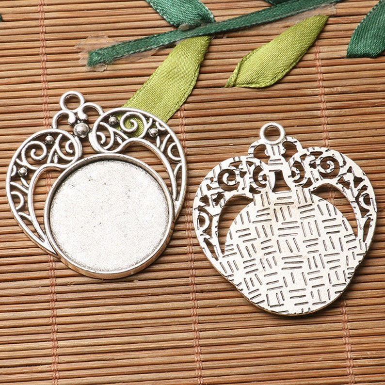 4pcs dark silver color floral rim round cabochon setting in 25mm EF3169