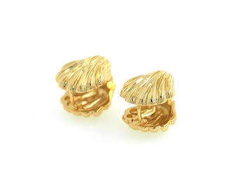 Gouden schelpoorbellen, 18K gold filled schelpoorbellen, strandbedel, Sea Life-oorknopjes, mantelbedel, nautische charme, 15,4 x 14,5 x 14,5 mm