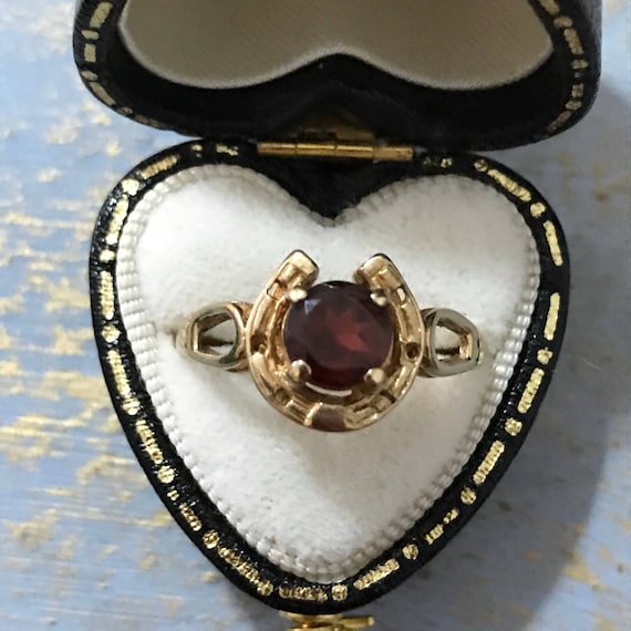 Victorian horseshoe 14 carat garnet ring#antique h
