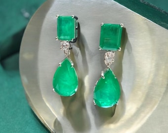SPARKLING Emerald Green CZ Teardrop Earrings, Beautiful Dangle Earrings Set in 925 Silver, Gift for Her, Christmas, Birthday, Anniversary!