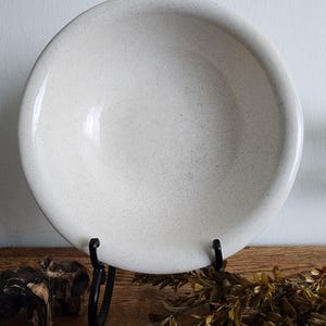 Vintage McCoy Off White gesprenkelte große Rührschüssel / Waschbecken 7527 USA Keramik Keramik