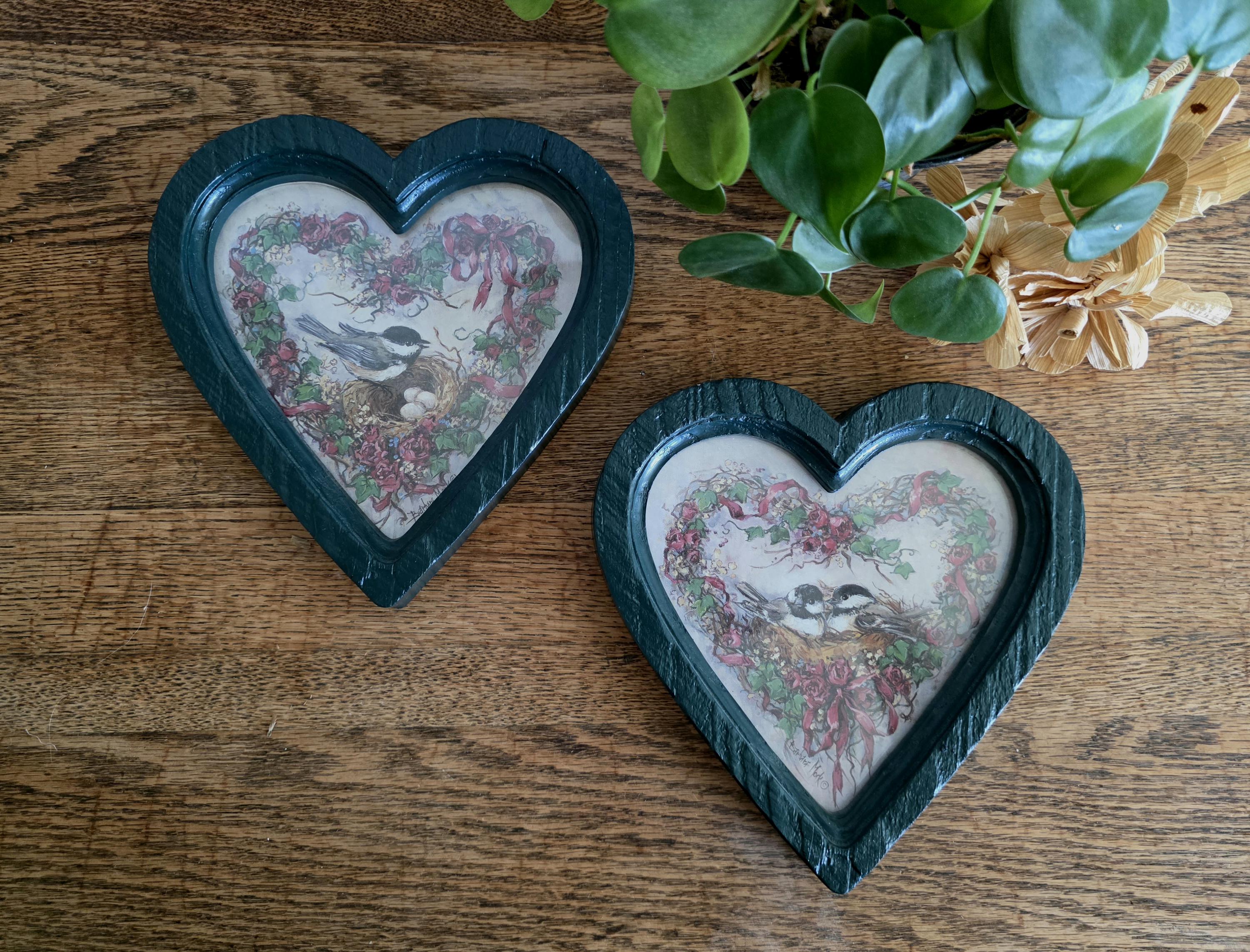 Vintage Home Interiors Homco Green Heart Shaped Floral Chickadee