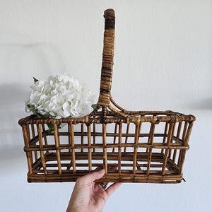 Vintage 80's Boho Wicker Rattan 3 Bottle Wine Holder Carrier Basket