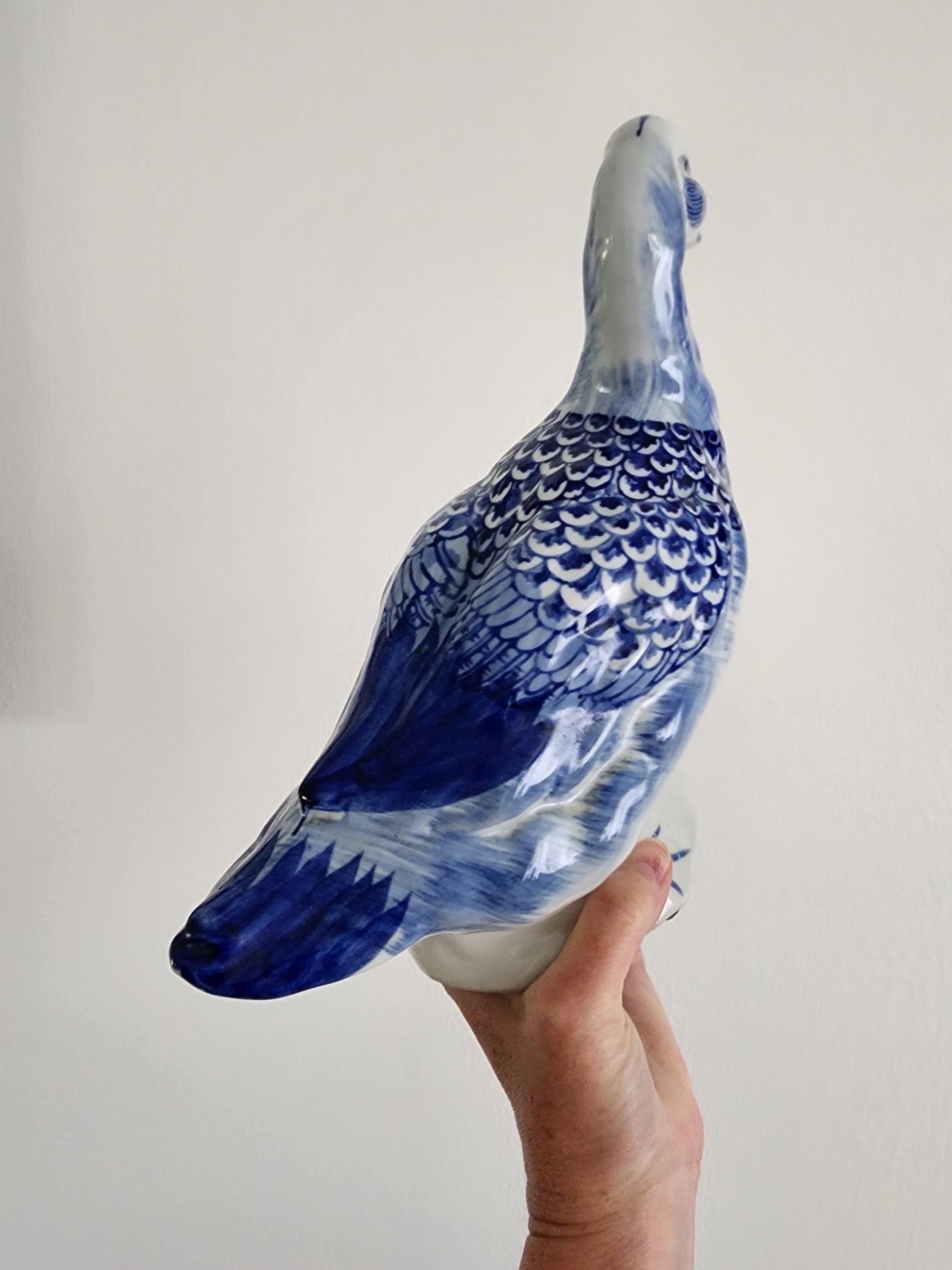 ヴィンテージの大型陶器製アヒル鳥コバルトブルー＆ホワイト手描き